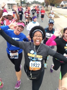 I adore this mid-race groupie! 